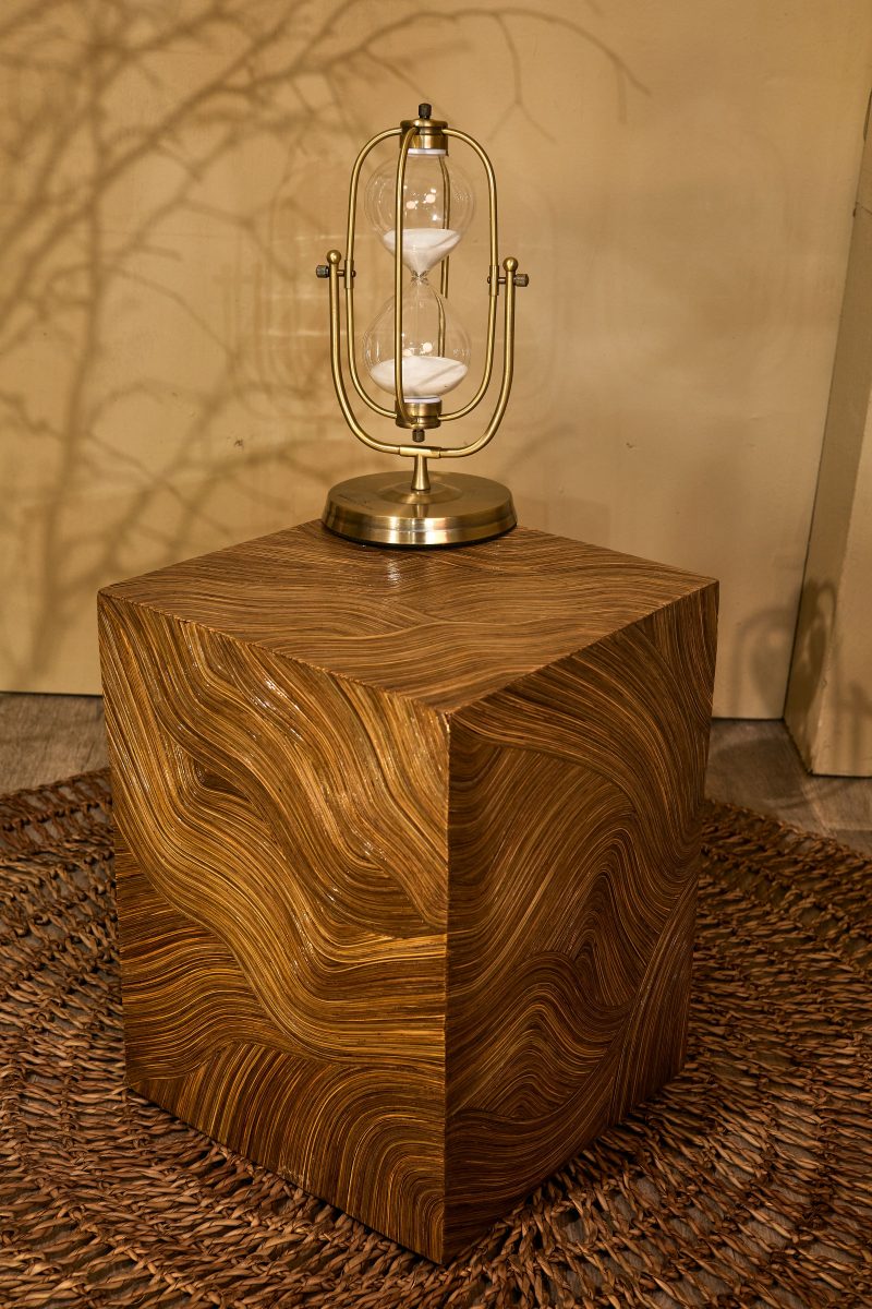 KOR-SIWA102021 - YK II Cube Table